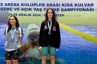 Ada Öztürk, Türkiye Yüzme Şampiyonu!
