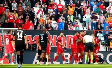 Antalyaspor - Beşiktaş: İlk Yarı Golsüz Beraberlik