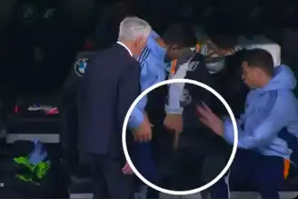 Arda Güler'in Komik Hatası: Ancelotti'nin Koltuğuna Su!