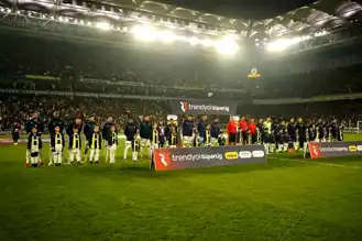 Fenerbahçe-Kasımpaşa Maçı Başladı: İlk 15 Dakika 0-0