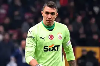 Muslera, Galatasaray Tarihine Geçti!