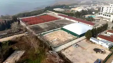 İzmit'e Modern Tenis Merkezi!