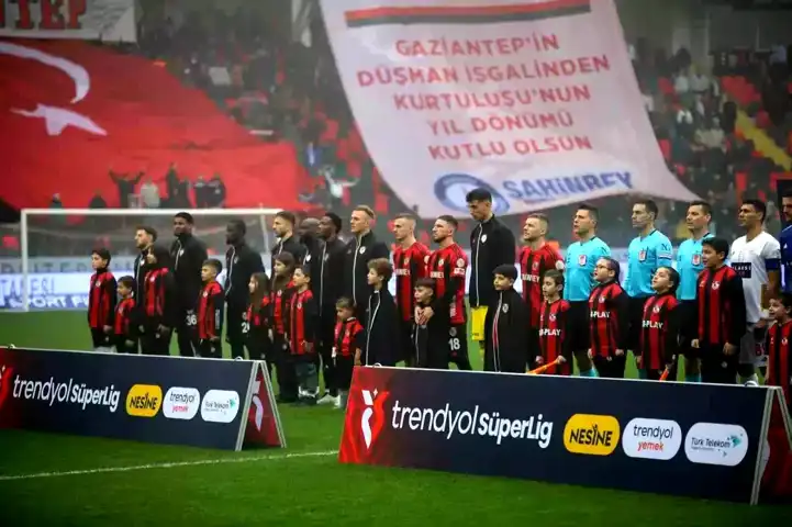 Gaziantep FK - Antalyaspor: İlk 25 Dakika 0-0