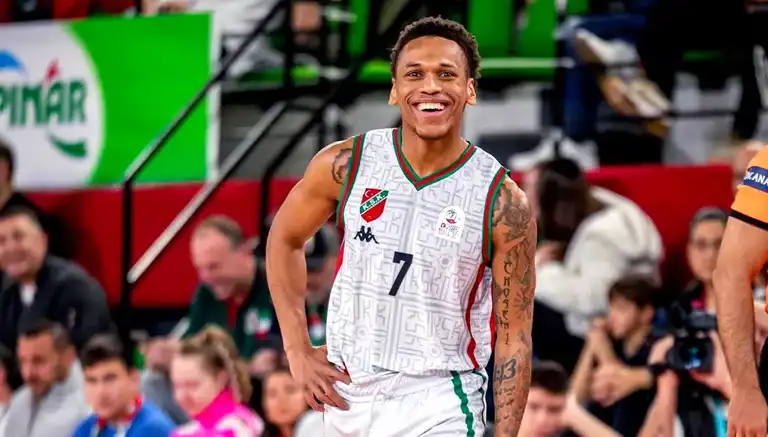 Karşıyaka'dan Russell, Barcelona'ya Gidiyor