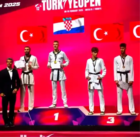 Yörükoğlu, Taekwondo'da Bronz Madalya Kazandı
